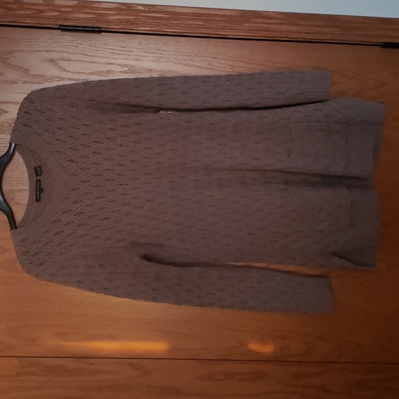 Sweater - Picture 2 of 3